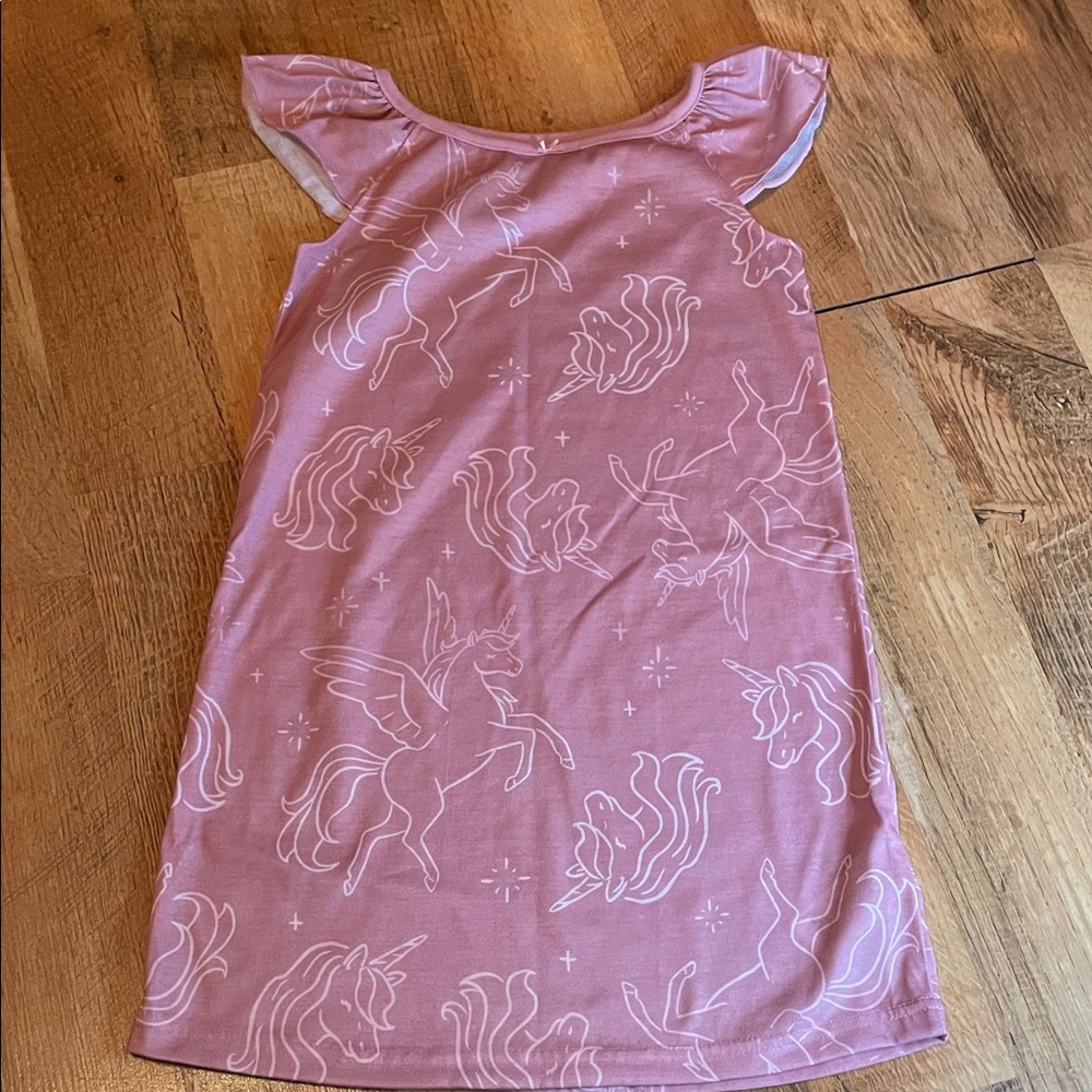 Carter's Brand 🦄 Like New Pink Unicorn Nightgown Size 5T